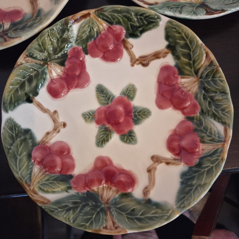 Vintage FFAS France Majolica Cherry Plates Set 6 Faience d’Art de la Sorgue - Picture 12 of 12